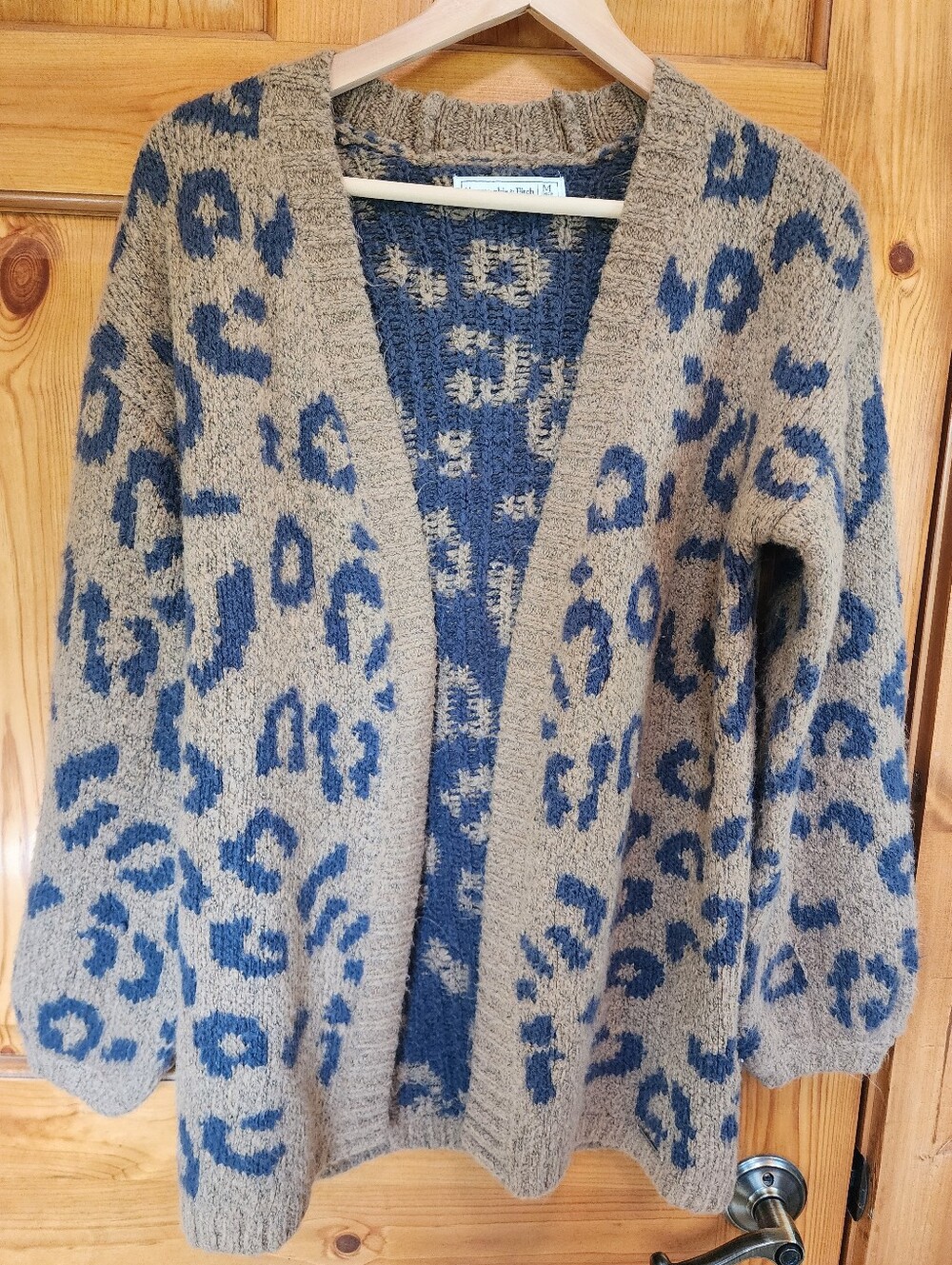 Ambercrombie & Fitch Cozy Leopard-Print Open Cardigan Sweater - Blue & Tan, Med
